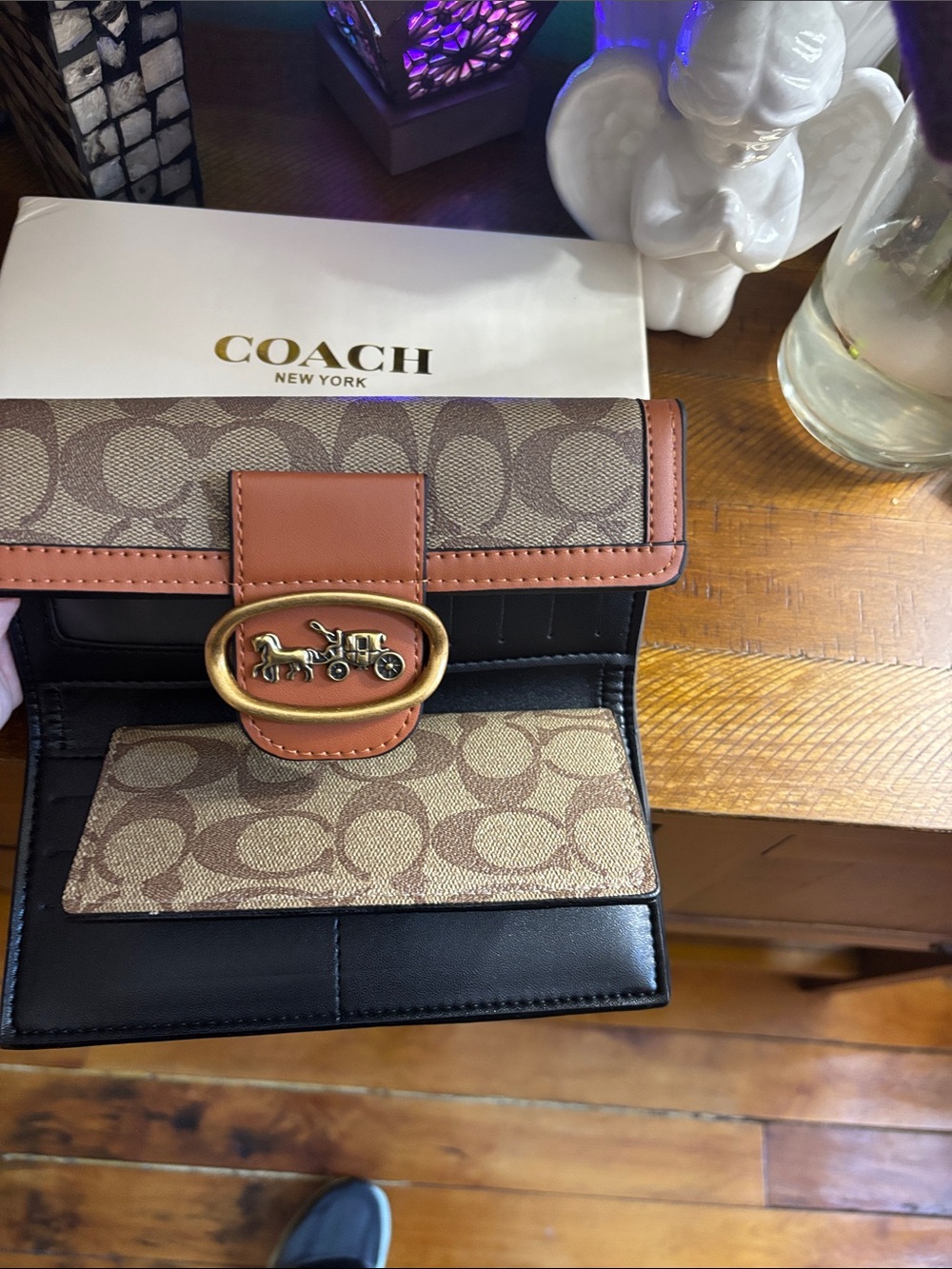 COACH Signature Continental Wallet in Brown/Tan New with Box - Picture 4 of 6